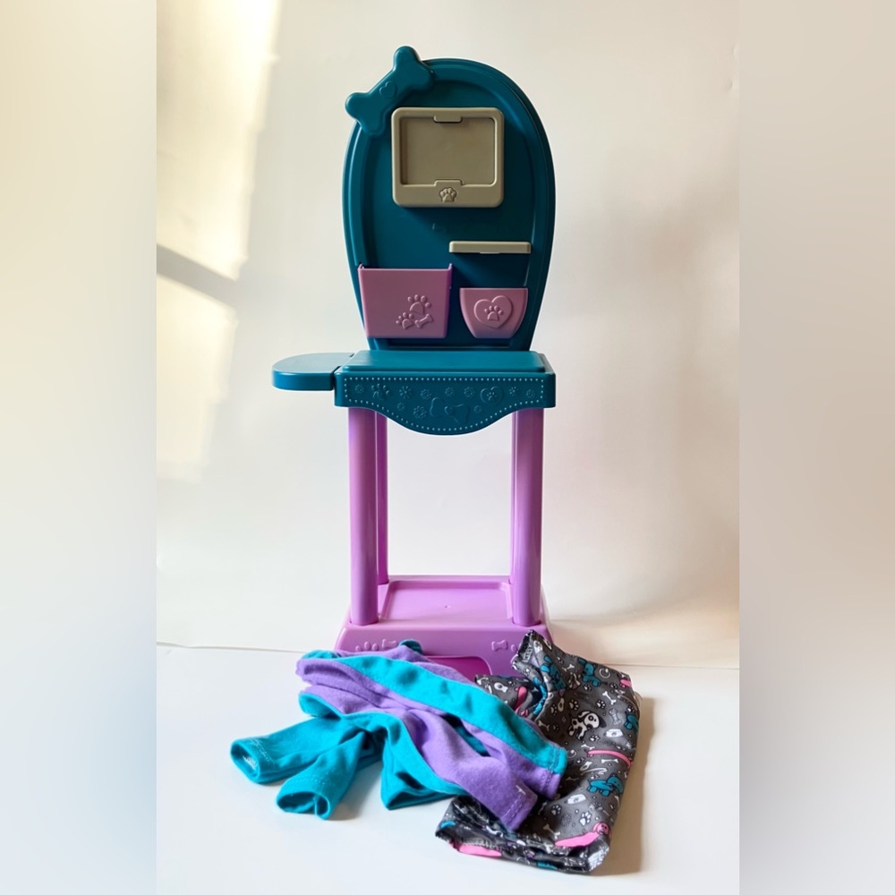 Our generation vet set with clothes and accessories